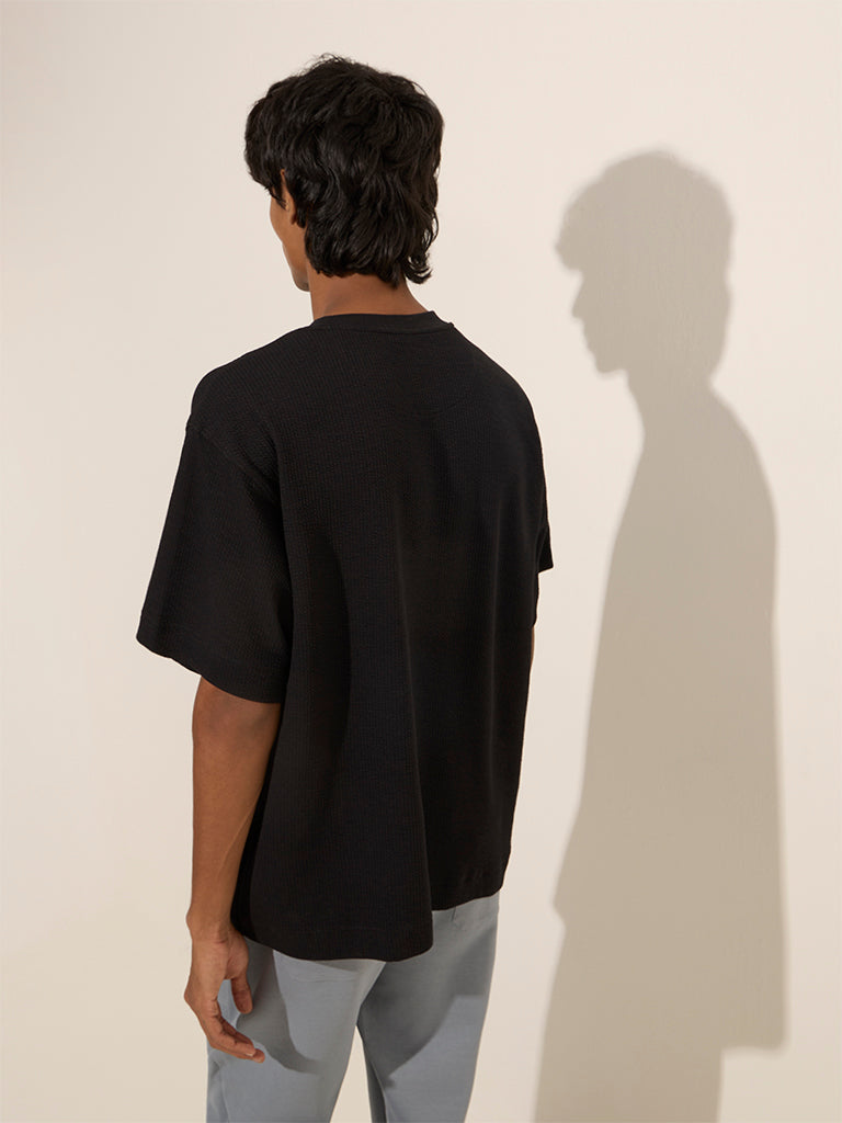 Westside Studiofit Men's Black Textured Relaxed-Fit Cotton-Blend T-Shirt for Sports Wear Back View