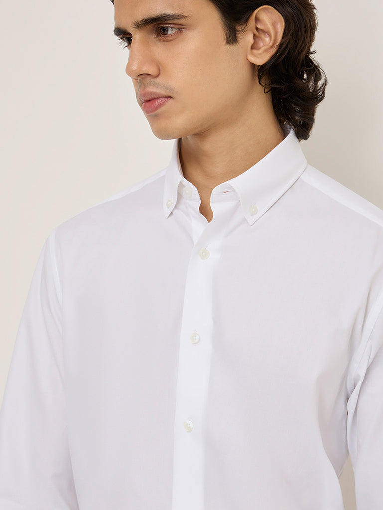 WES Formals White Solid Relaxed-Fit Cotton-Blend Shirt