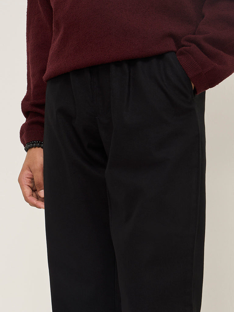 Westside ETA Men's Black Solid Relaxed-Fit Mid-Rise Cotton Chinos for Casual Wear Zoomed View