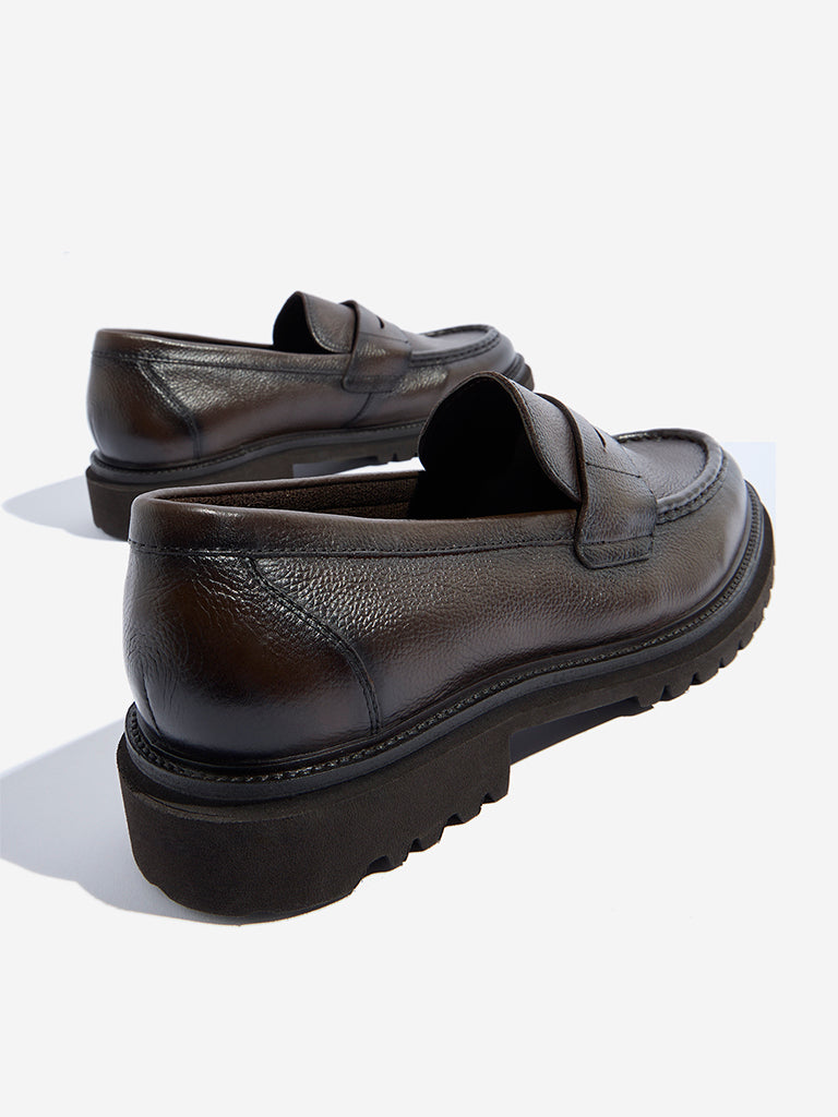 Westside SOLEPLAY Men's Brown Solid Leather Loafers for Casual Wear Zoomed View