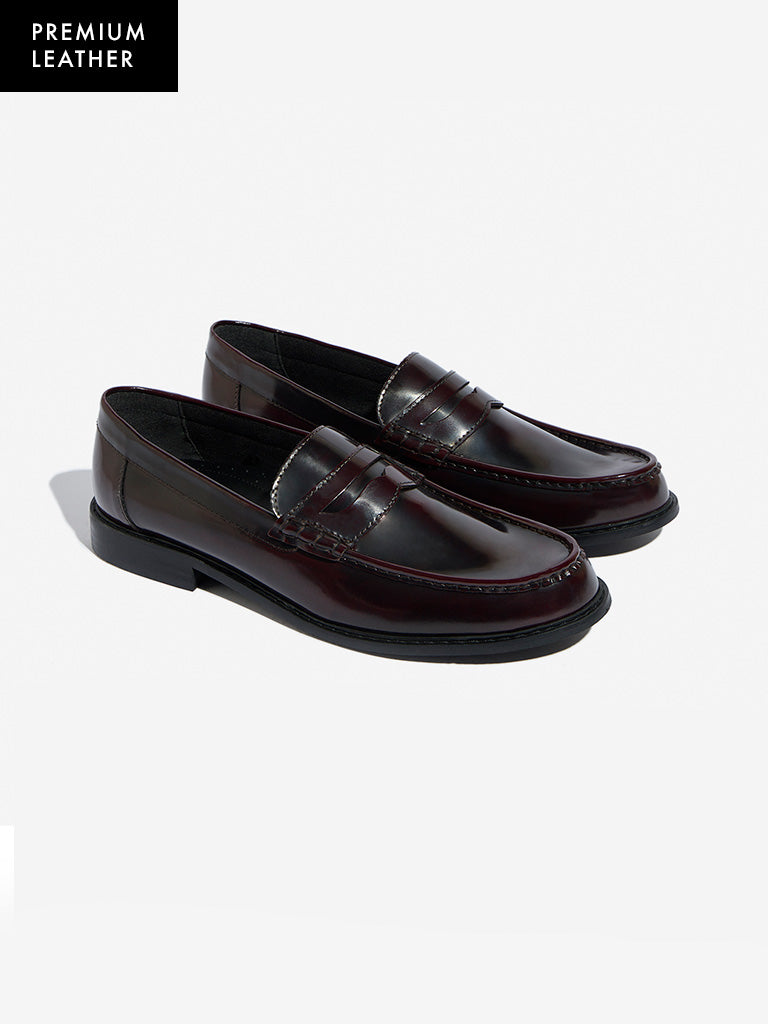 Westside SOLEPLAY Men's  Black Burgundy Loafers for Casual Wear Front View