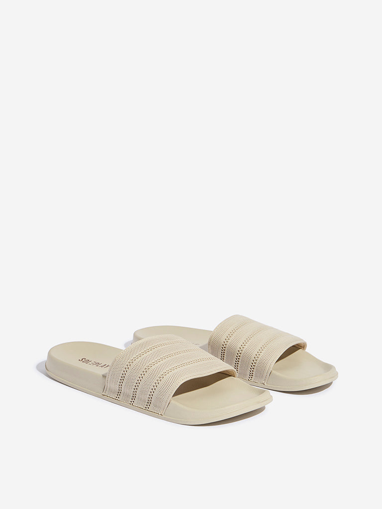 The Ash Pearl Slide