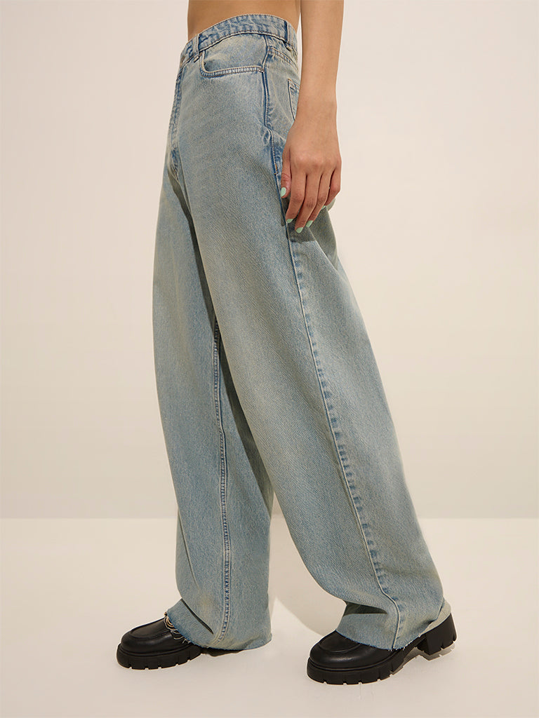 Nuon Light Blue Wide Leg - Fit Mid - Rise Jeans