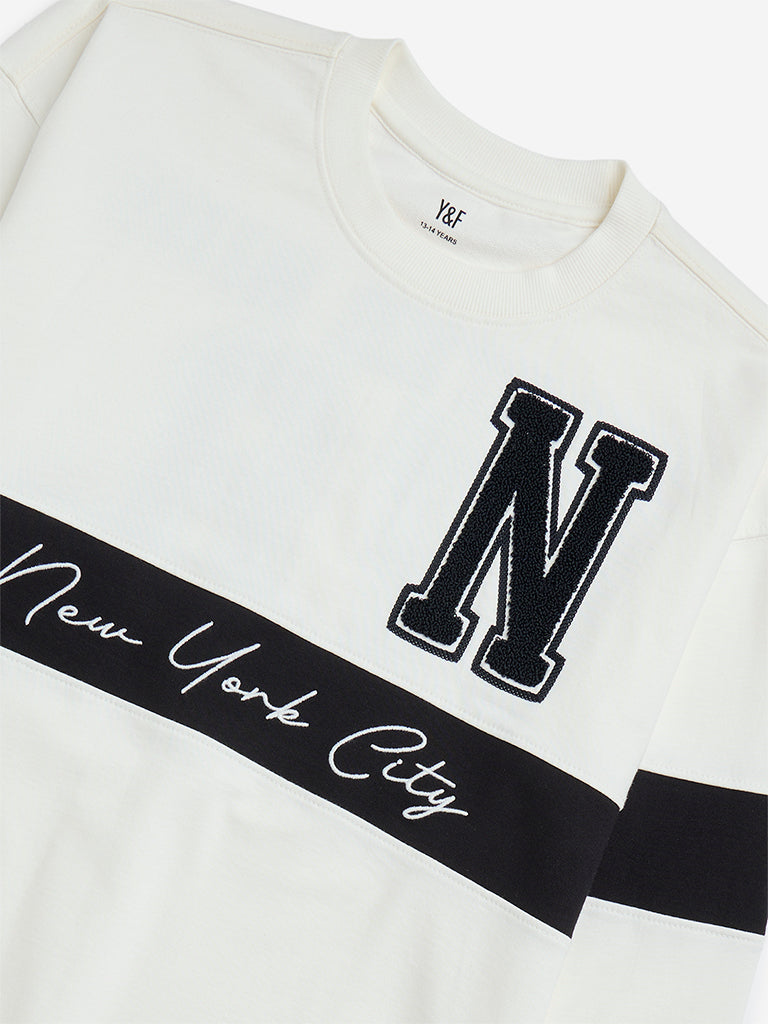 Westside Y&F Boy's White Text Printed Cotton-Blend Sweatshirt for Winter Wear Zoomed View