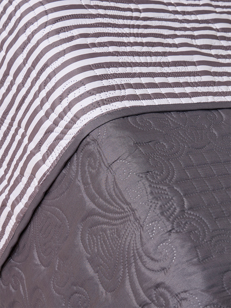 Westside Home Dark Grey Reversible Quilted Queen Bed Comforter