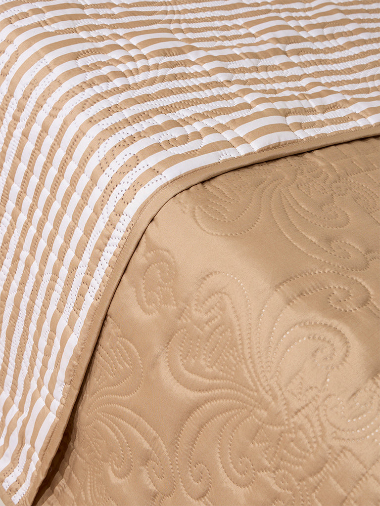 Westside Home Beige Reversible Quilted Queen Bed Comforter