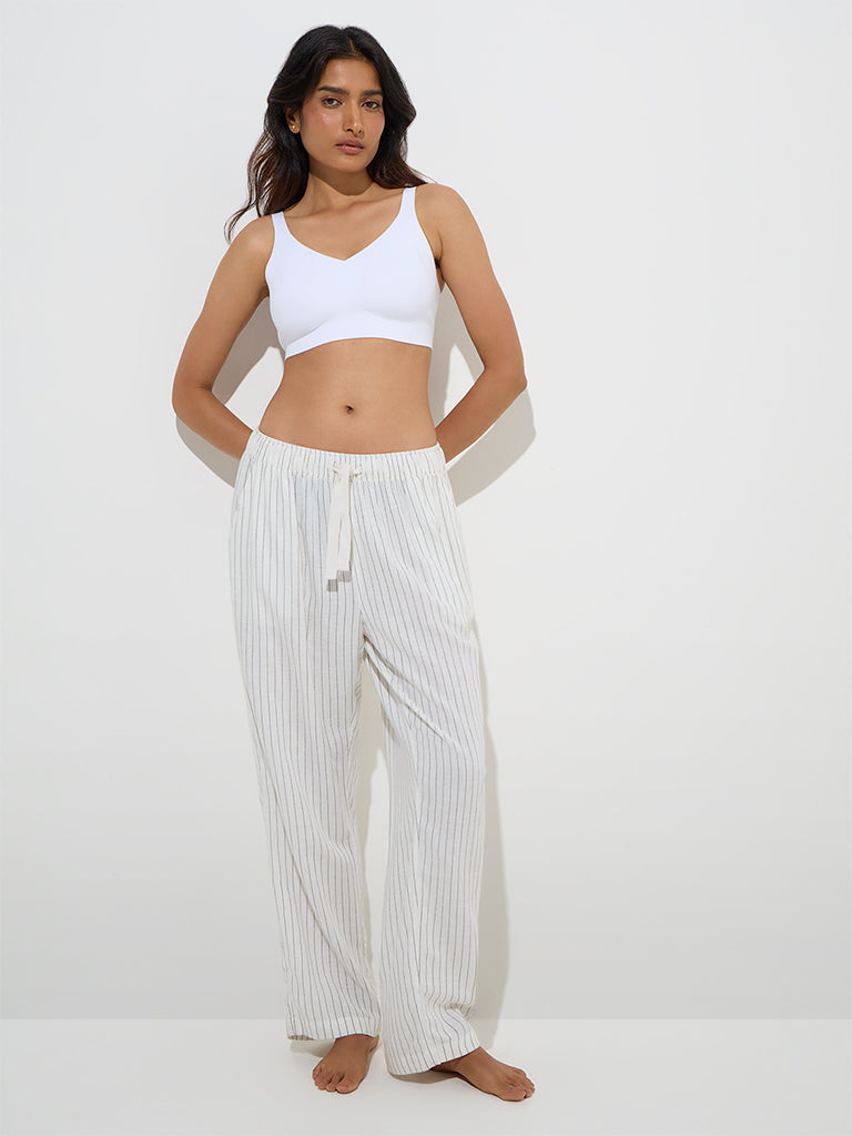 Wunderlove White Padded Invisible Cotton-Blend Bra