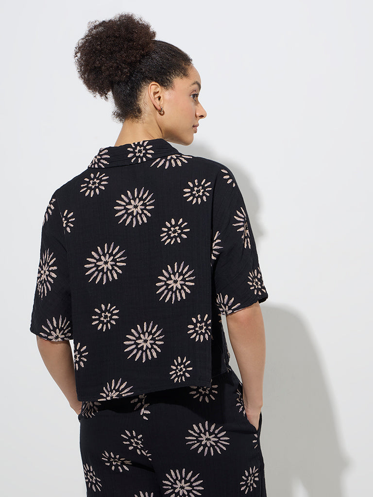 Wunderlove Black Floral Design Crinkled Cotton Beach Shirt