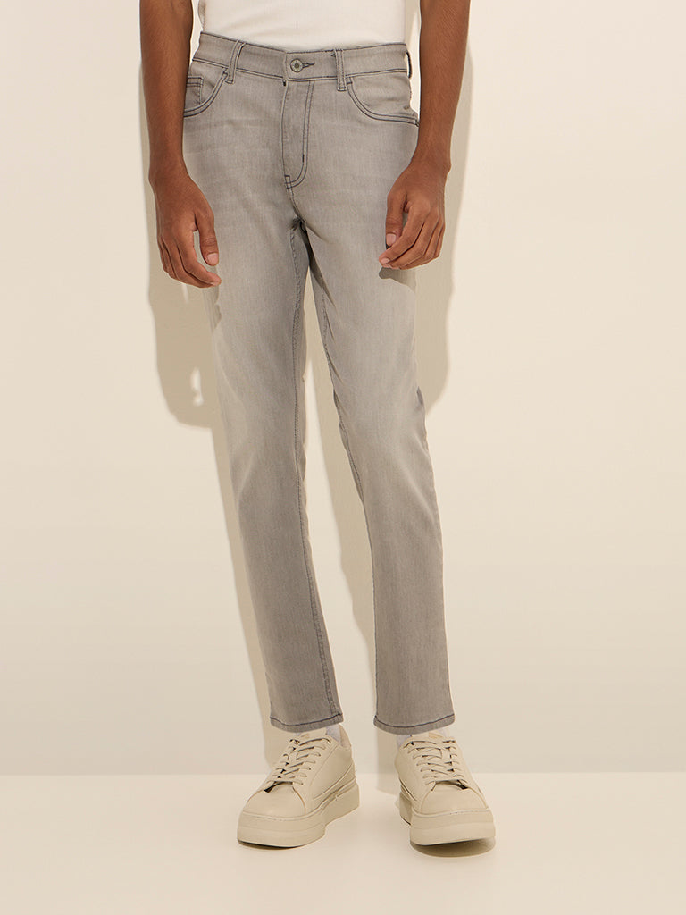 Nuon Light Grey Carrot-Fit Mid-Rise Jeans