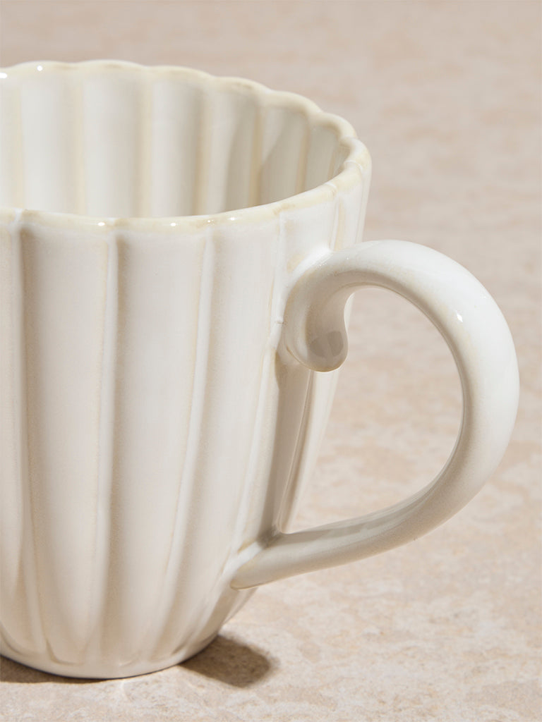 Westside Home White Scallop Design Mug