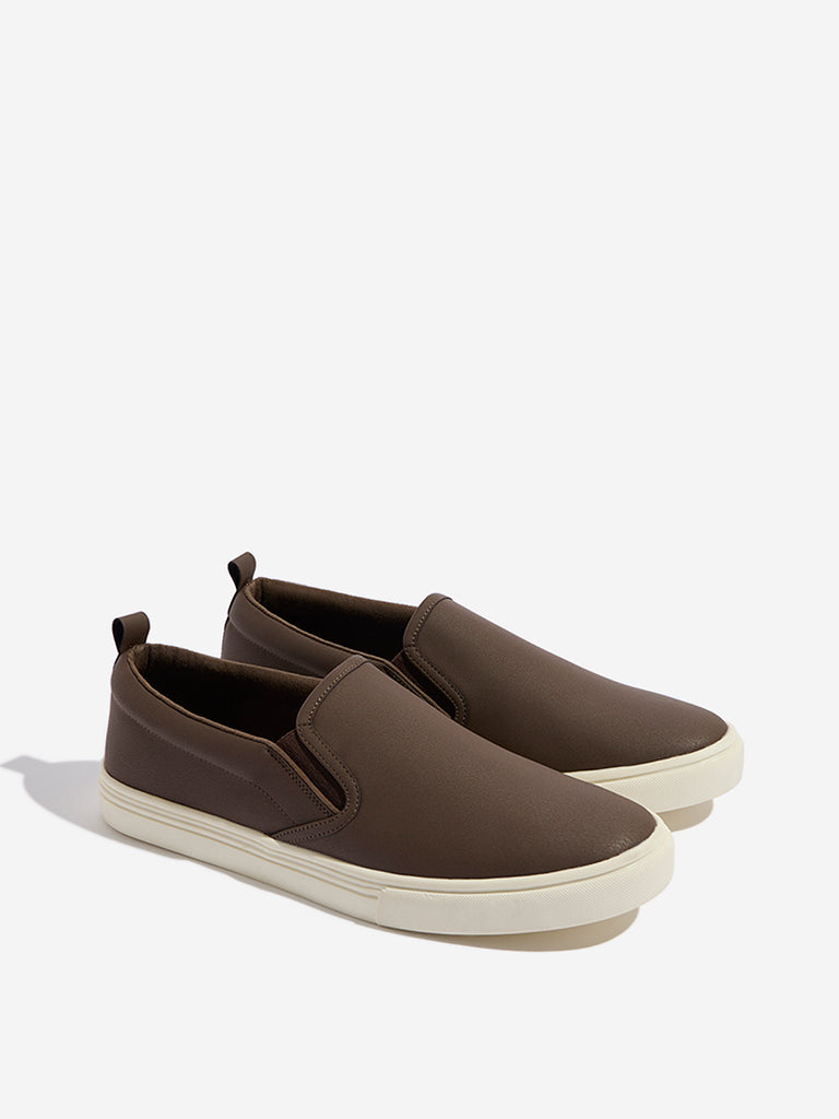 Westside SOLEPLAY Men's Dark Brown Slip-On Shoes for Casual Wear Front View