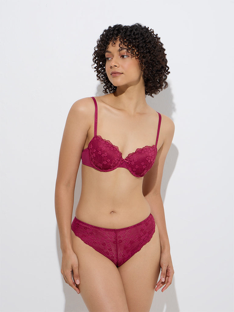 Westside Wunderlove Women's Maroon Lace-Detailed Underwired Bra for Casual Wear Full Model View