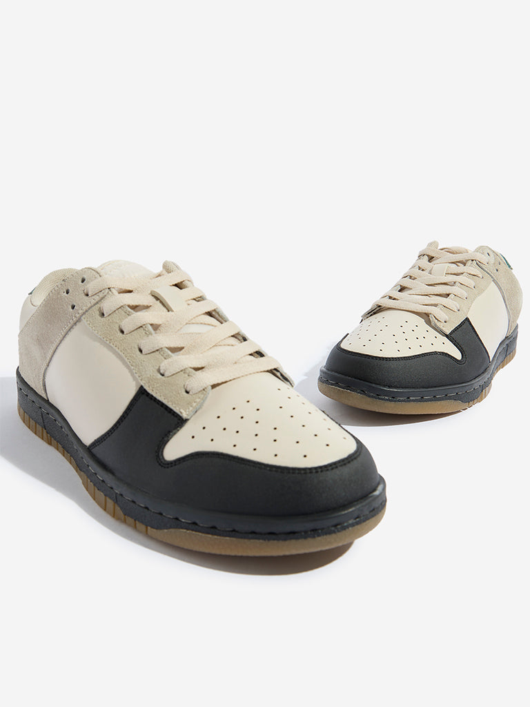 Westside SOLEPLAY Men's Beige and Black Colour-Blocked Lace-Up Sneakers for Casual Wear Zoomed View