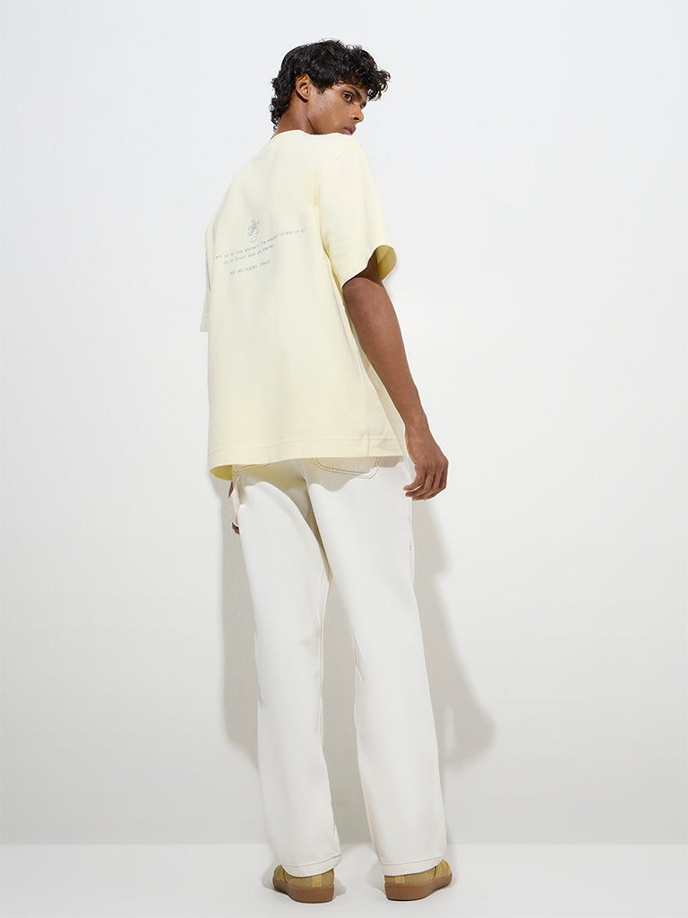 Westside Nuon Men's Off-White Relaxed-Fit Mid-Rise Jeans for Casual Wear Back View