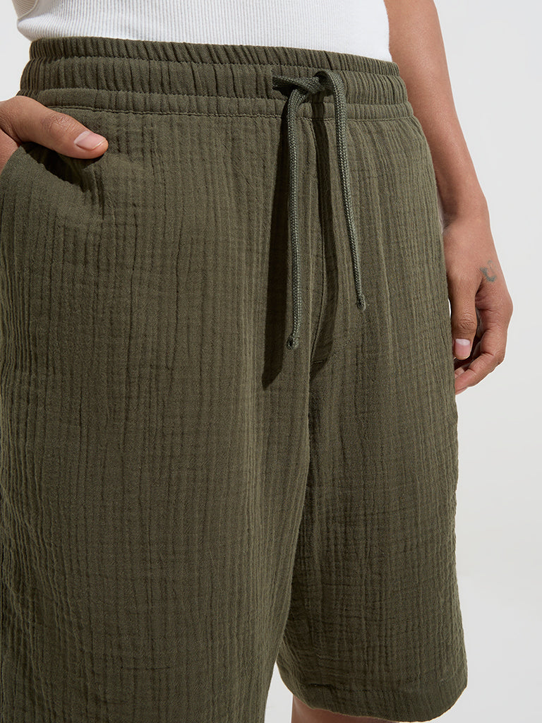 ETA Olive Textured Relaxed-Fit Mid-Rise Cotton Shorts