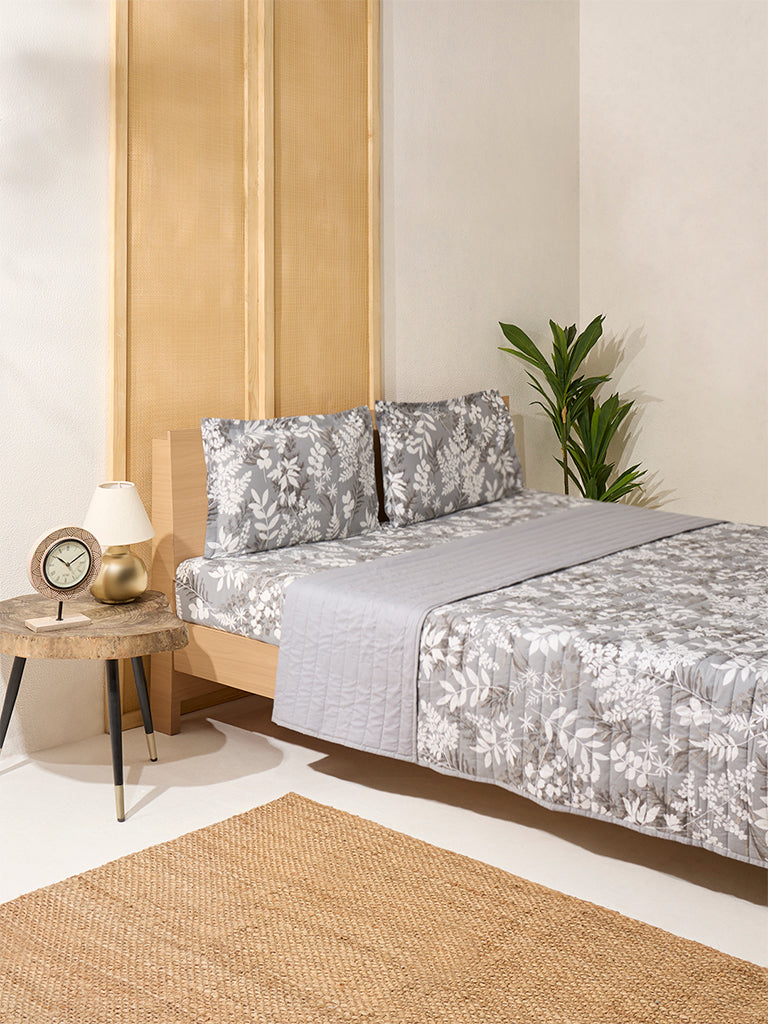 Westside Home Grey Botanical Design Reversible Queen Bed Comforter