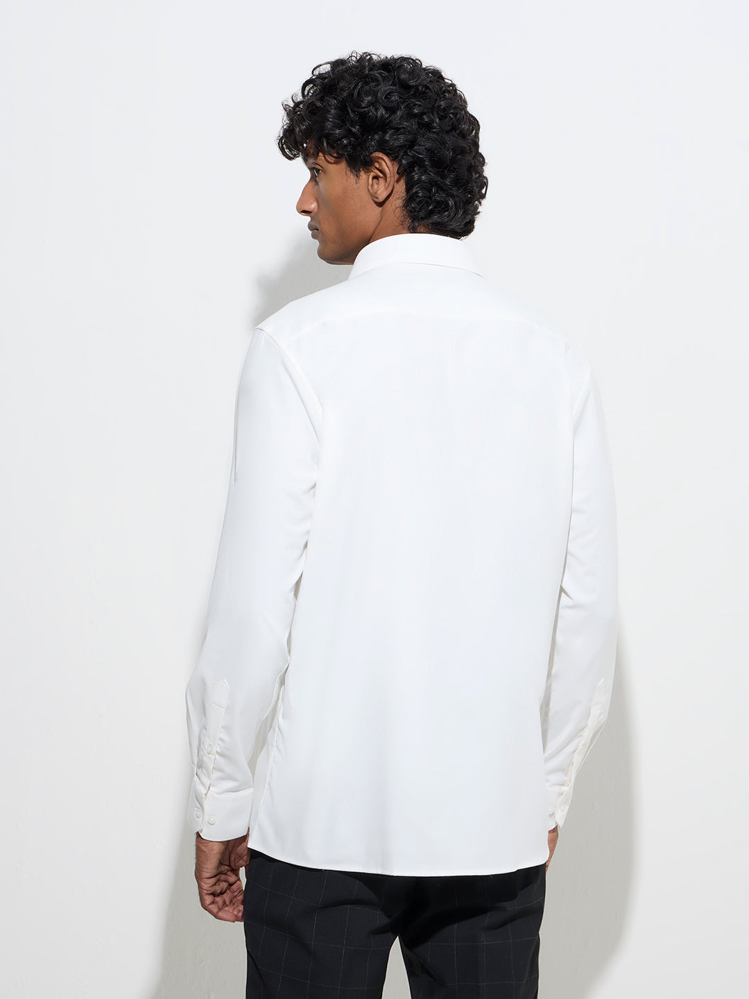 westisde WES Formals Men's White Solid Slim-Fit Shirt for Work Wear Back View