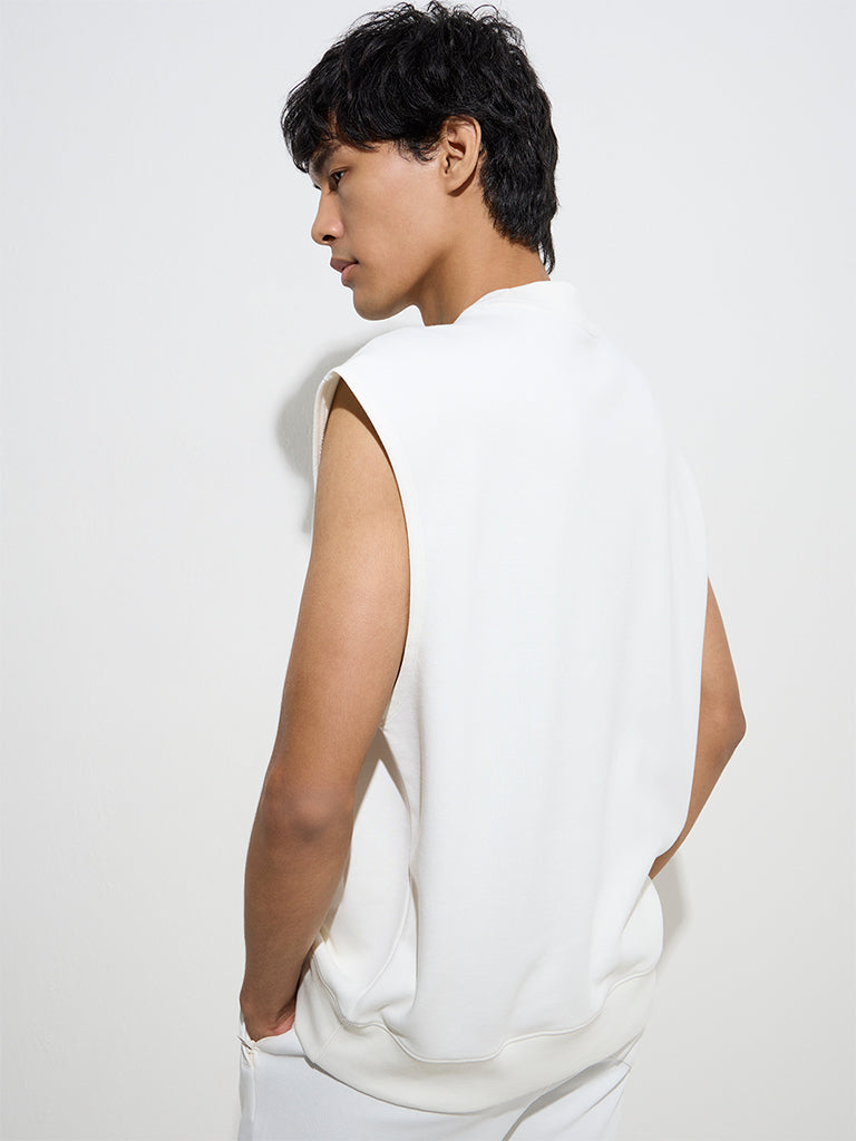 Westside Studiofit Men's Off-White Relaxed-Fit Cotton-Blend T-Shirt for Sports Wear Back View
