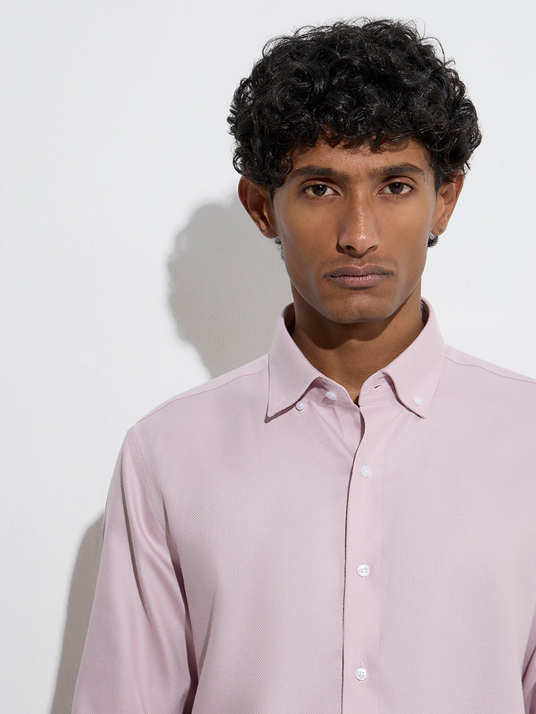 WES Formals Dusty Pink Solid Slim-Fit Cotton Shirt