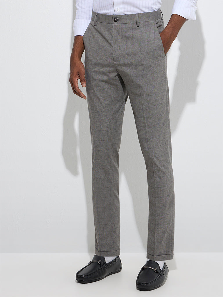 Westside WES Formals Men's Grey Checkered Relaxed-Fit Mid-Rise Trousers for Work Wear Front View
