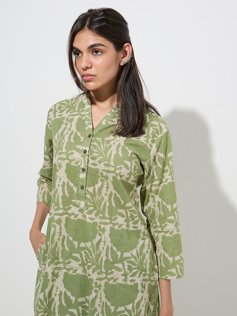 Utsa Green Abstract Pattern Cotton Straight Kurta