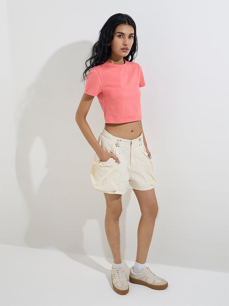 Nuon Off-White Mid-Rise Shorts