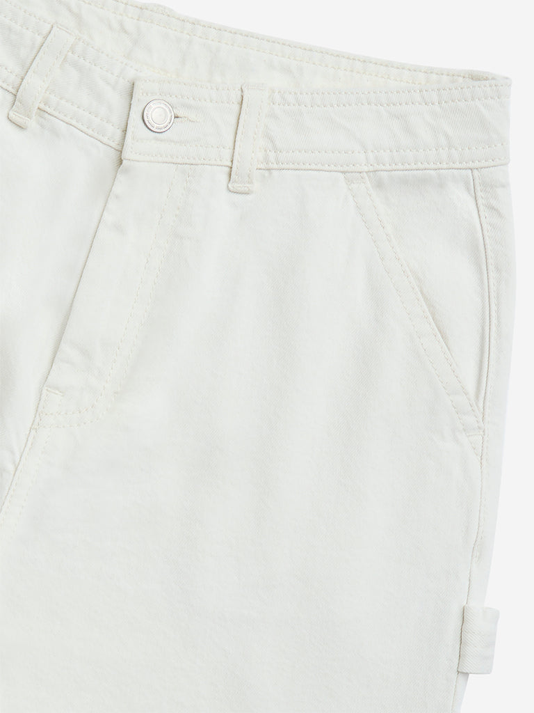 Westside Y&F Boys' Kids Off-White Straight-Fit High-Rise Jeans for Casual Wear Zoom View