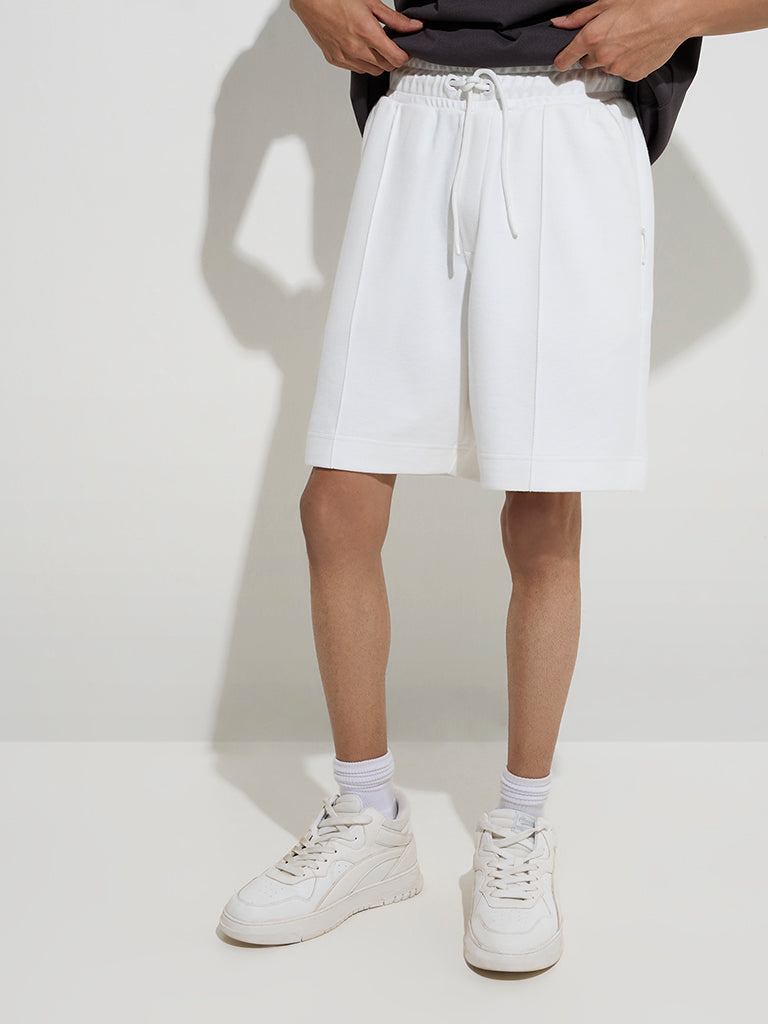 Westside Studiofit Men's White Relaxed-Fit Mid-Rise Cotton-Blend Shorts for Sports Wear Front View