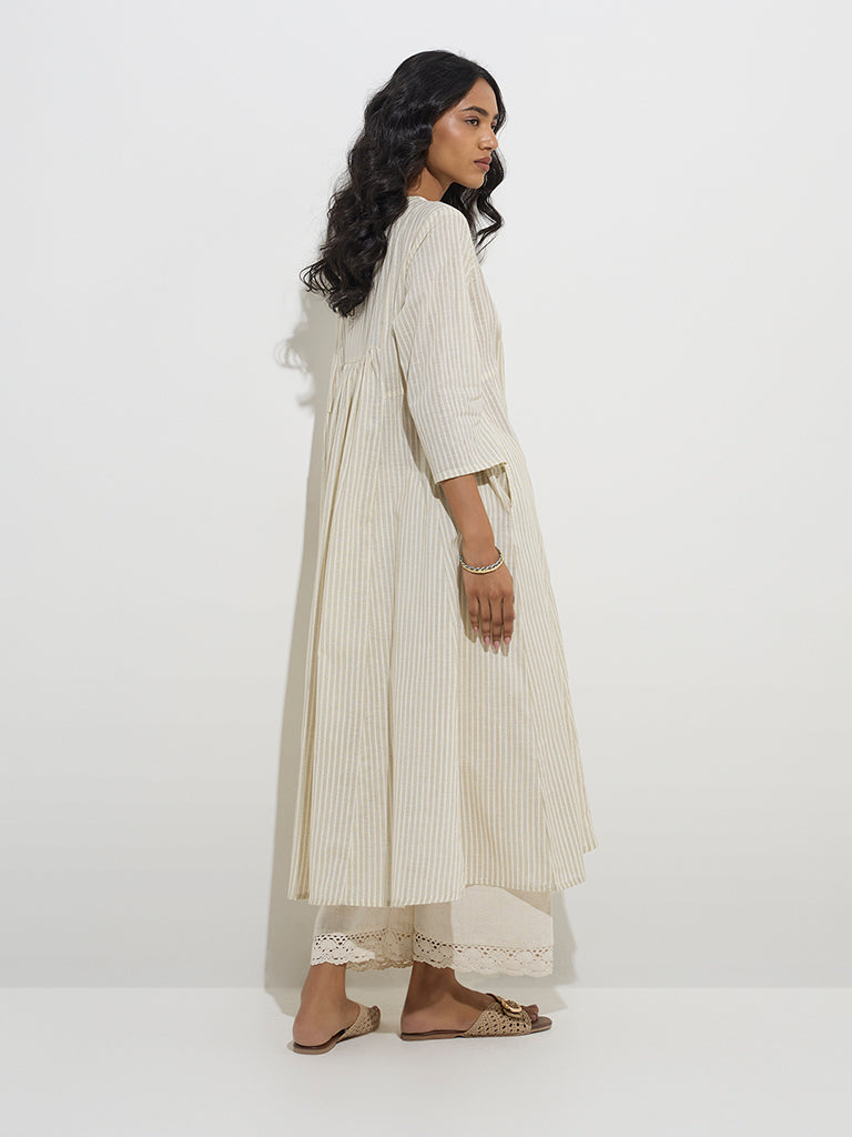 Utsa Off-White Ikat Patterned Cotton A-Line Kurta