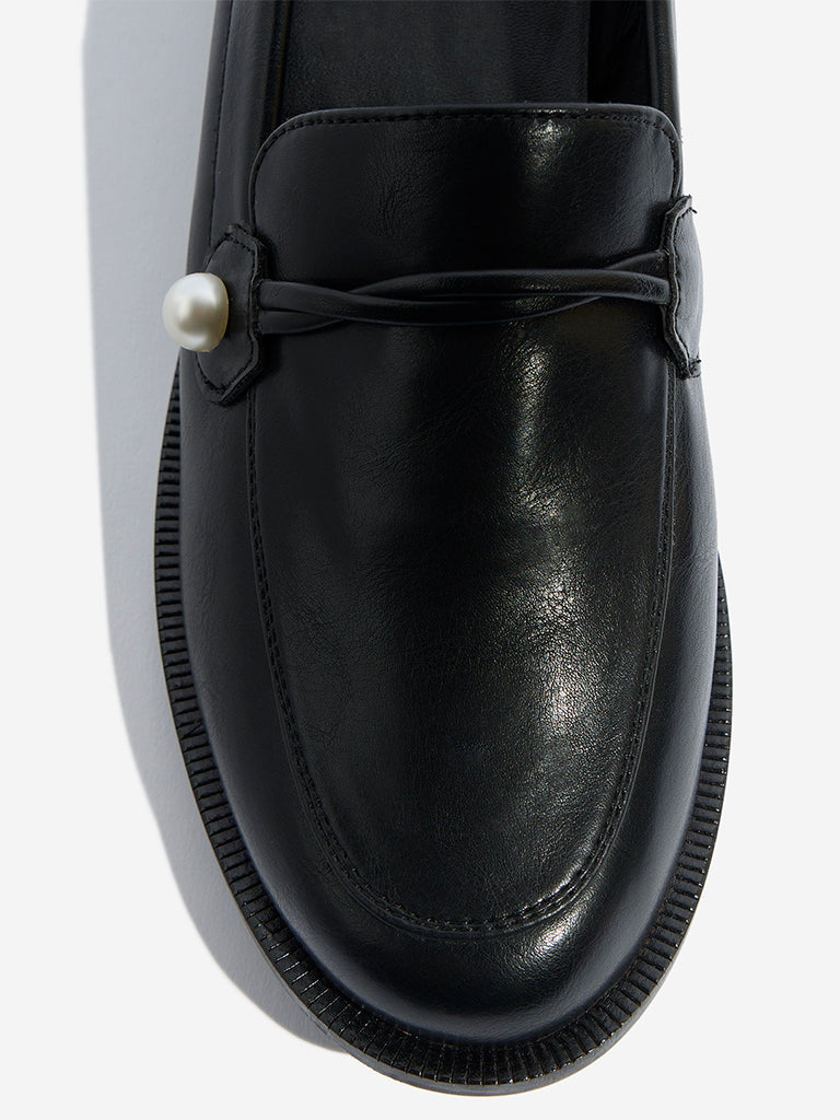 Westside LUNA BLU Women's Black Pearlescent Loafers Zoomed View