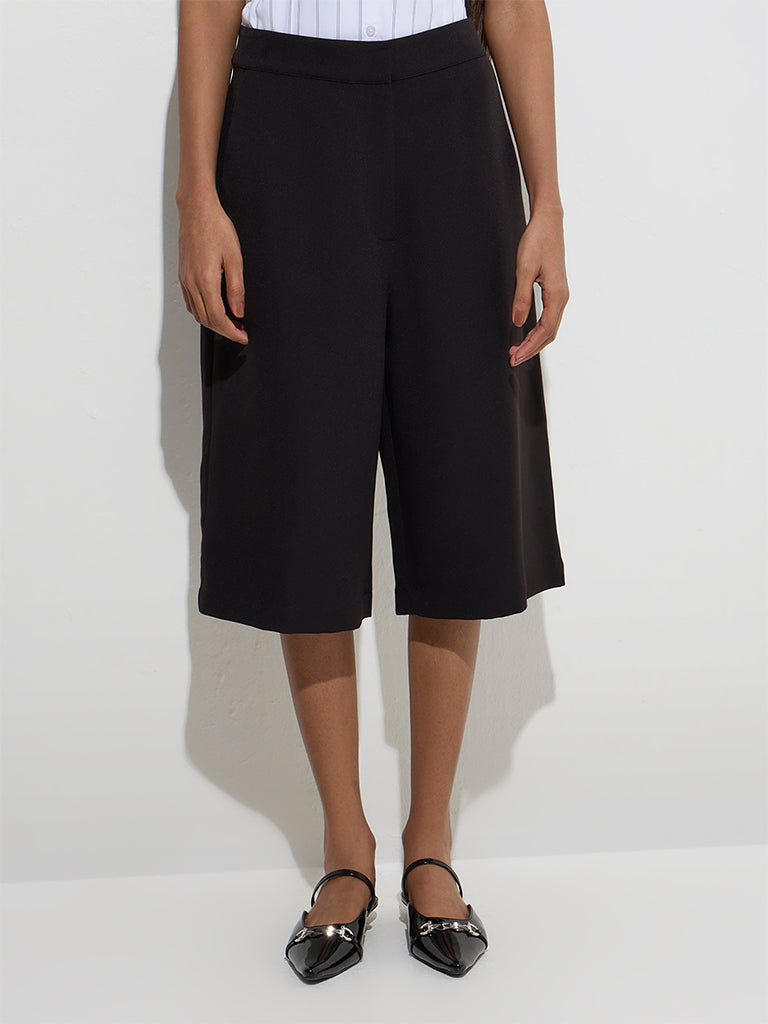 Westside Wardrobe Women's Black Solid High-Rise Jorts for Work Wear Front View