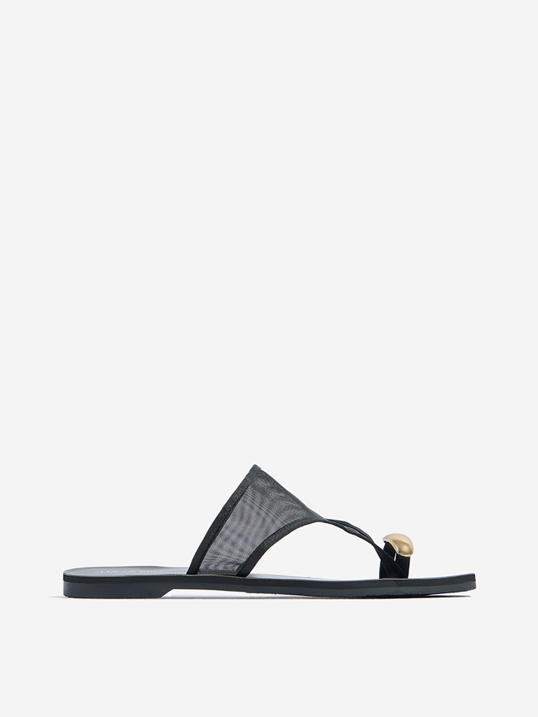 Westside LUNA BLU Women's Black Mesh Detailed Toe-Ring Sandals Side View