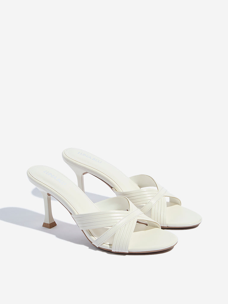 Westside LUNA BLU Women's White Stiletto Sandals Front View
