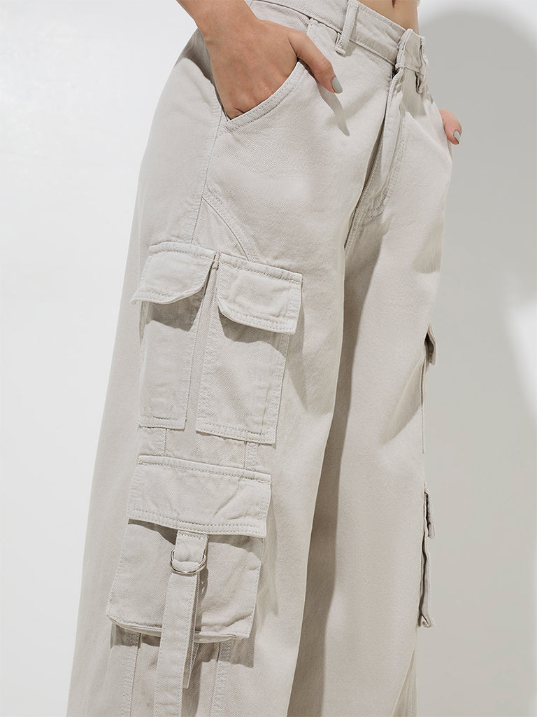 Nuon Beige Cargo-Style Relaxed - Fit Mid - Rise Jeans