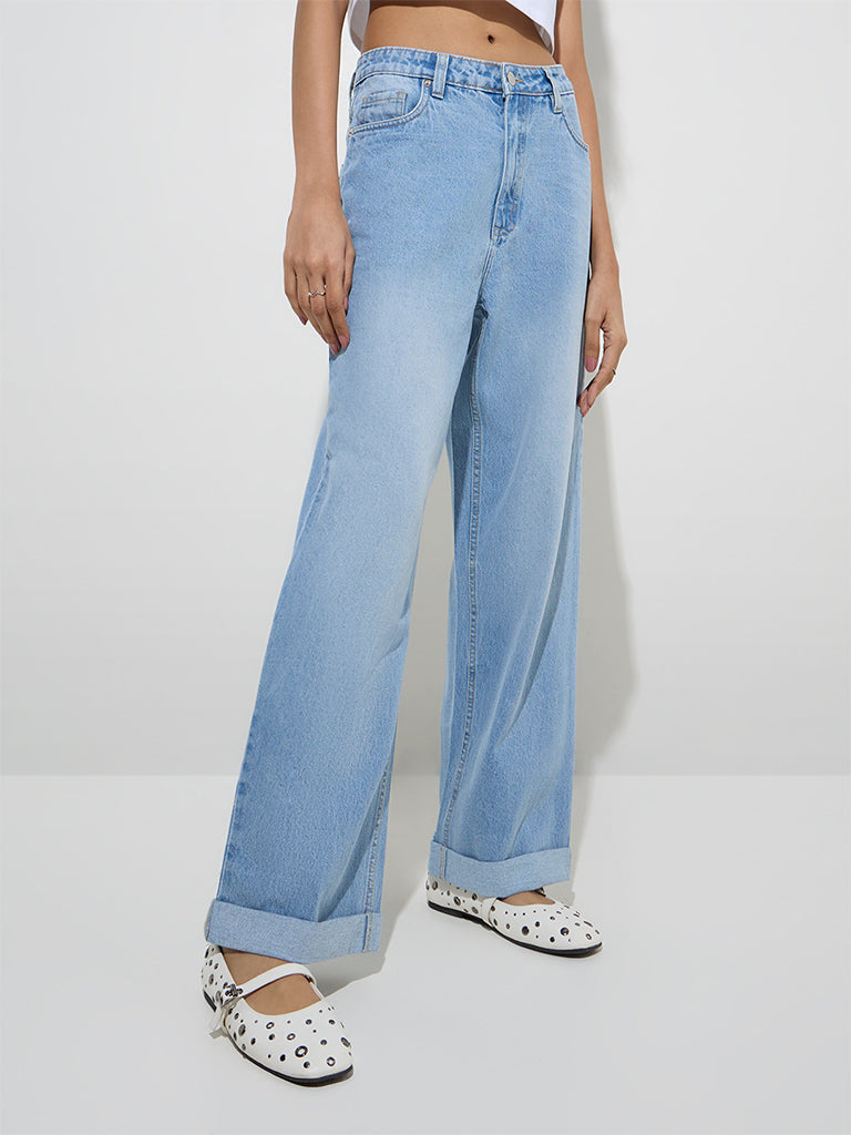 Nuon Blue Relaxed - Fit High - Rise Jeans