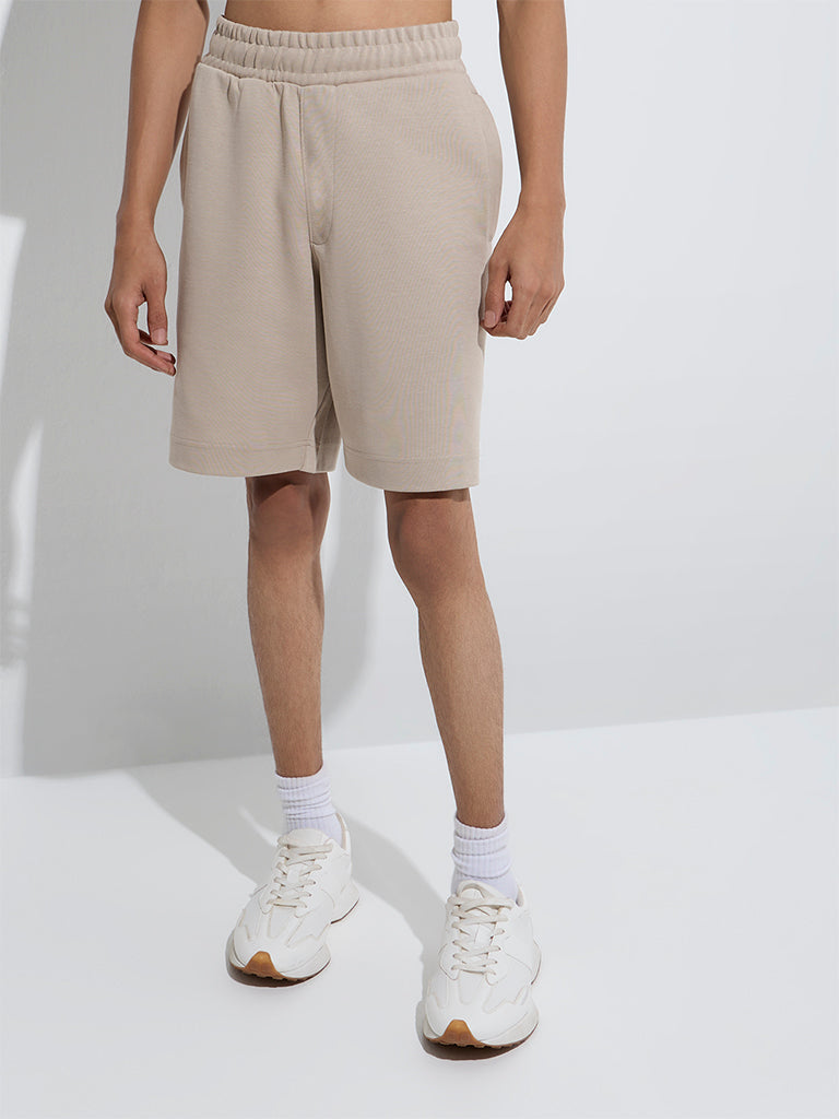 westisde Studiofit Men's Beige Relaxed-Fit Mid-Rise Cotton-Blend Shorts for Sports Wear Front View