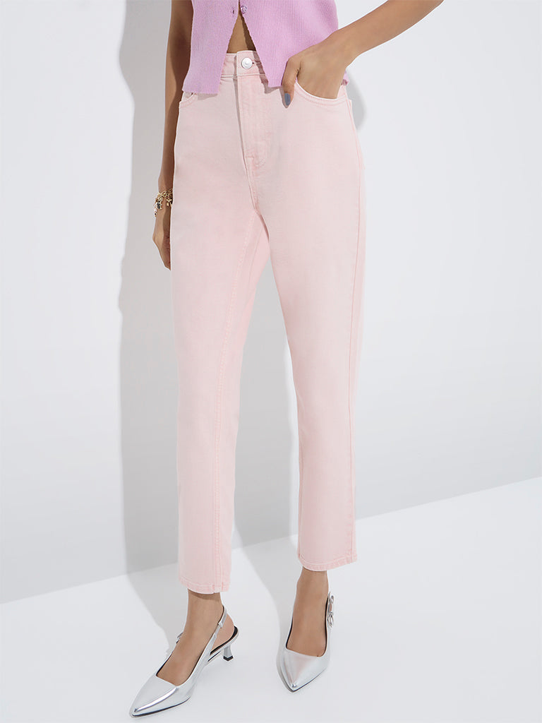 westisde Nuon Women's Light Pink Slim-Fit High-Rise Jeans for Casual Wear Front View