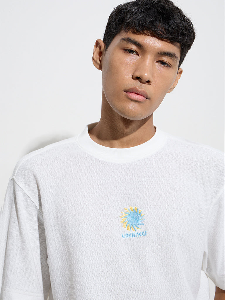 Nuon White Embroidered Relaxed-Fit Cotton T-Shirt