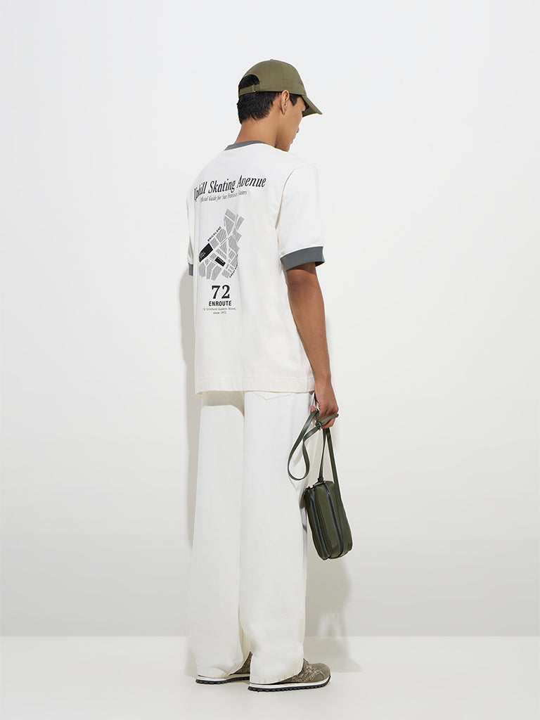 westisde Nuon Men's White Relaxed-Fit Mid-Rise Jeans for Casual Wear Back View