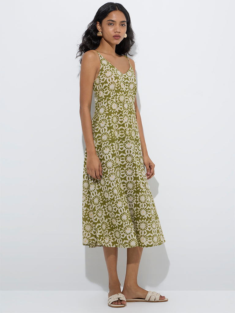 westisde Utsa Women's Green Printed A-Line Cotton Dress for Work Wear Full Model View