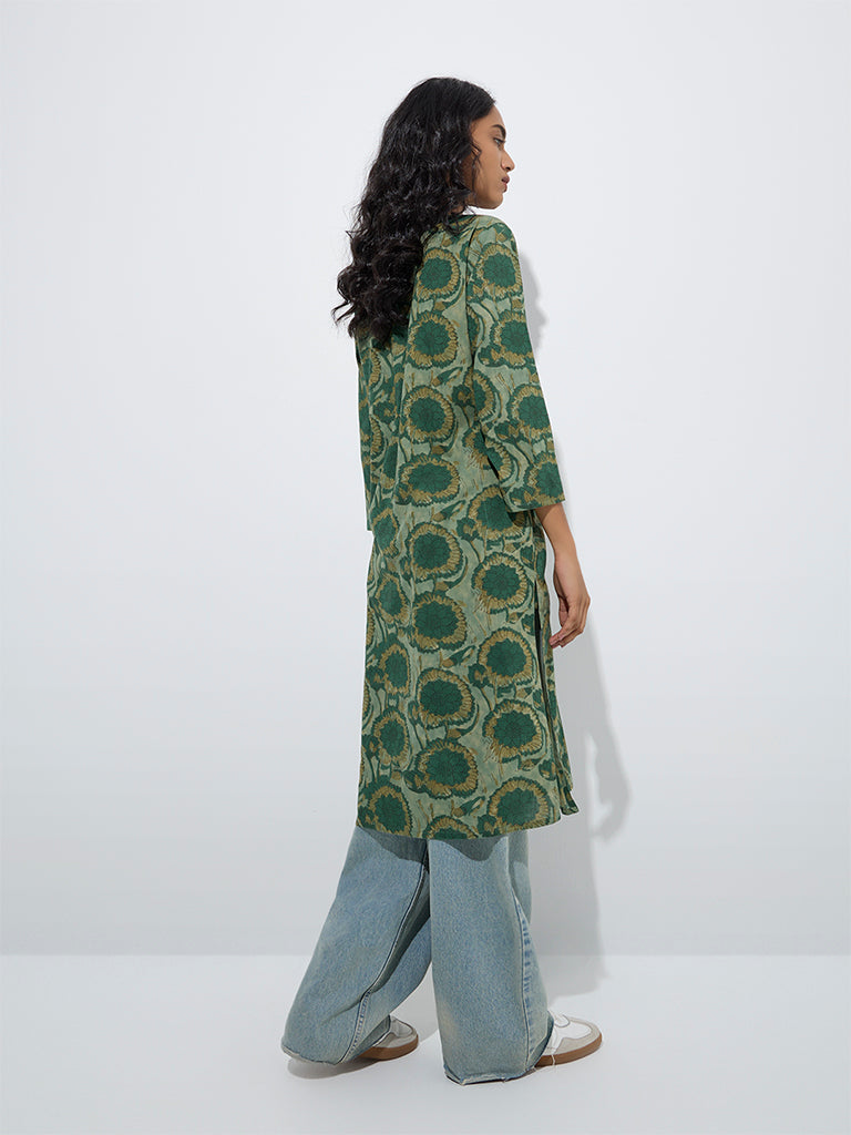 westisde Utsa Women's Green Floral Printed Straight Cotton Kurta for Everyday Back View