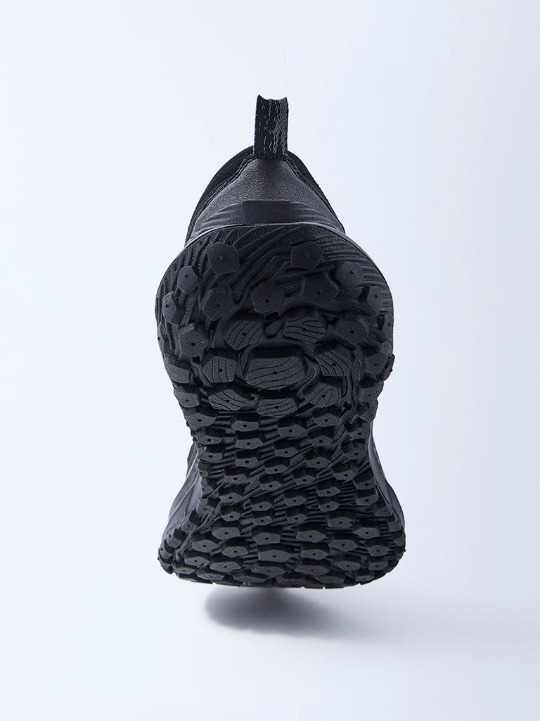 SOLEPLAY Black Chunky Lace-Up Sneakers