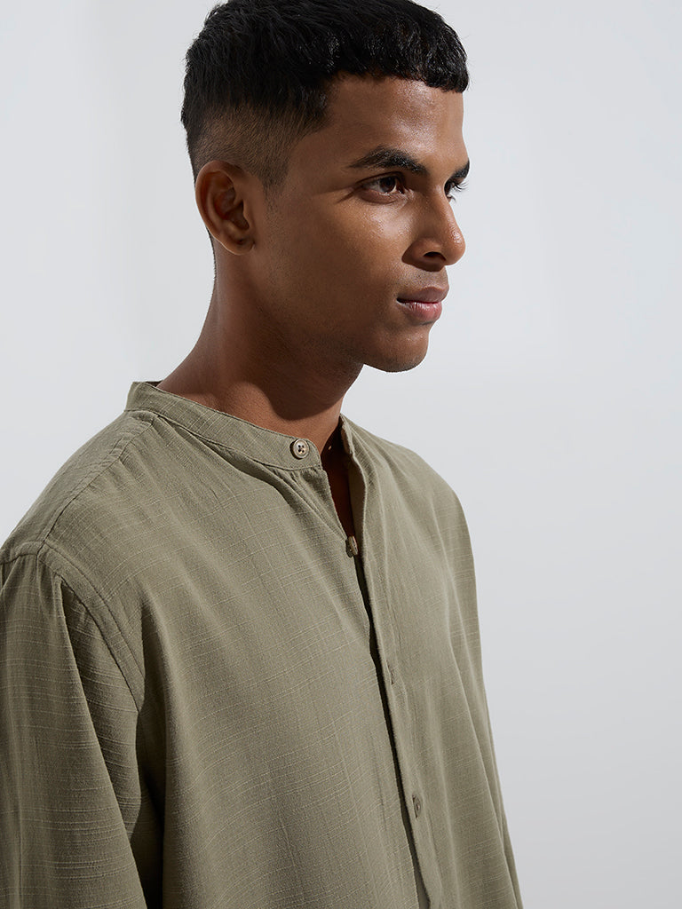 Westside ETA Men's Sage Solid Relaxed-Fit Cotton-Blend Shirt for Casual Wear Zoom View