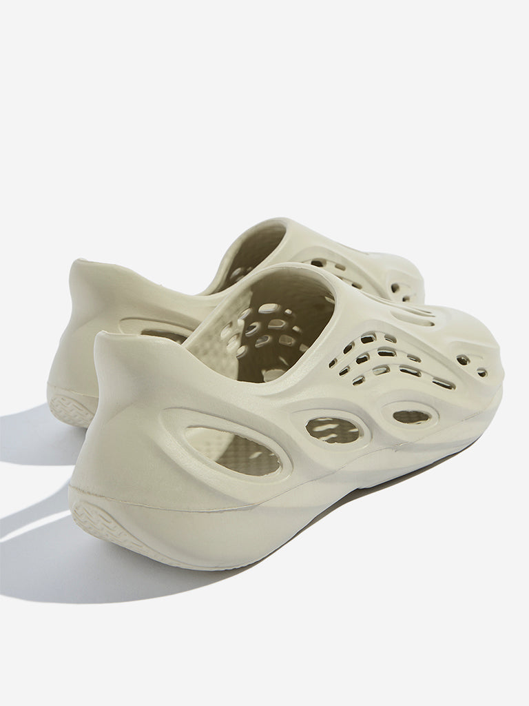 SOLEPLAY Ivory Slip-On Rainy Clogs