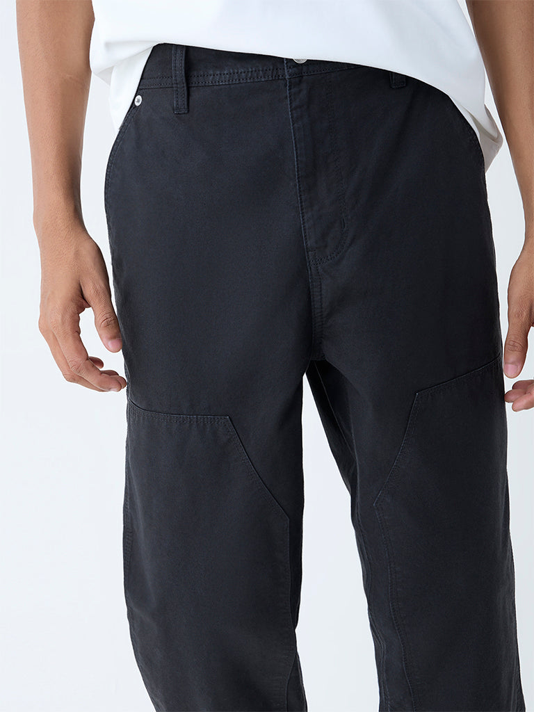 Westside Nuon Men's Black Relaxed-Fit Mid-Rise Trousers for Casual Wear Zoomed View