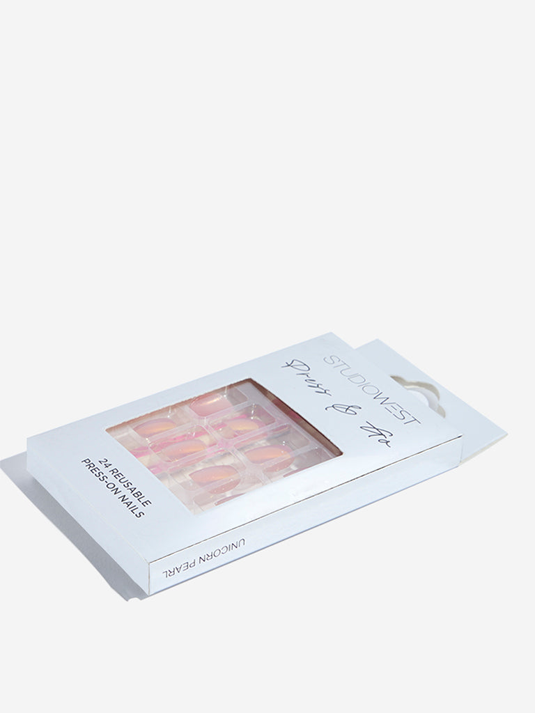 Studiowest Unicorn Pearl Press-On Nail Set