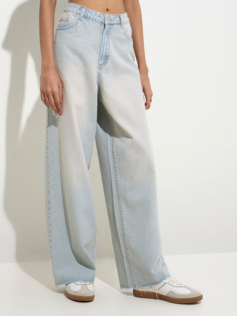 Nuon Light Blue Washed Relaxed - Fit High - Rise Jeans