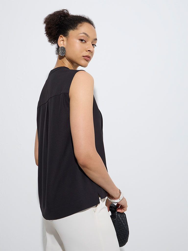 westisde Wardrobe Women's Black Pintuck Detailed Top for Work Wear Back View