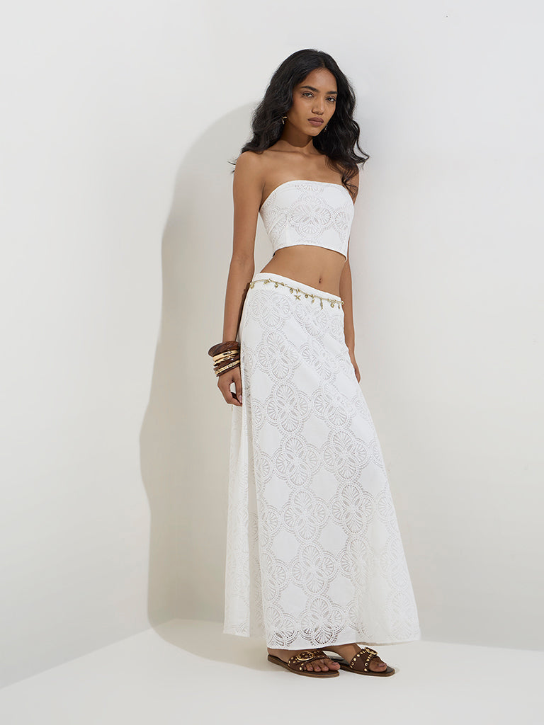 westisde LOV Women's White Lace-Detailed Cotton Tube Top for Casual Wear Full Model View