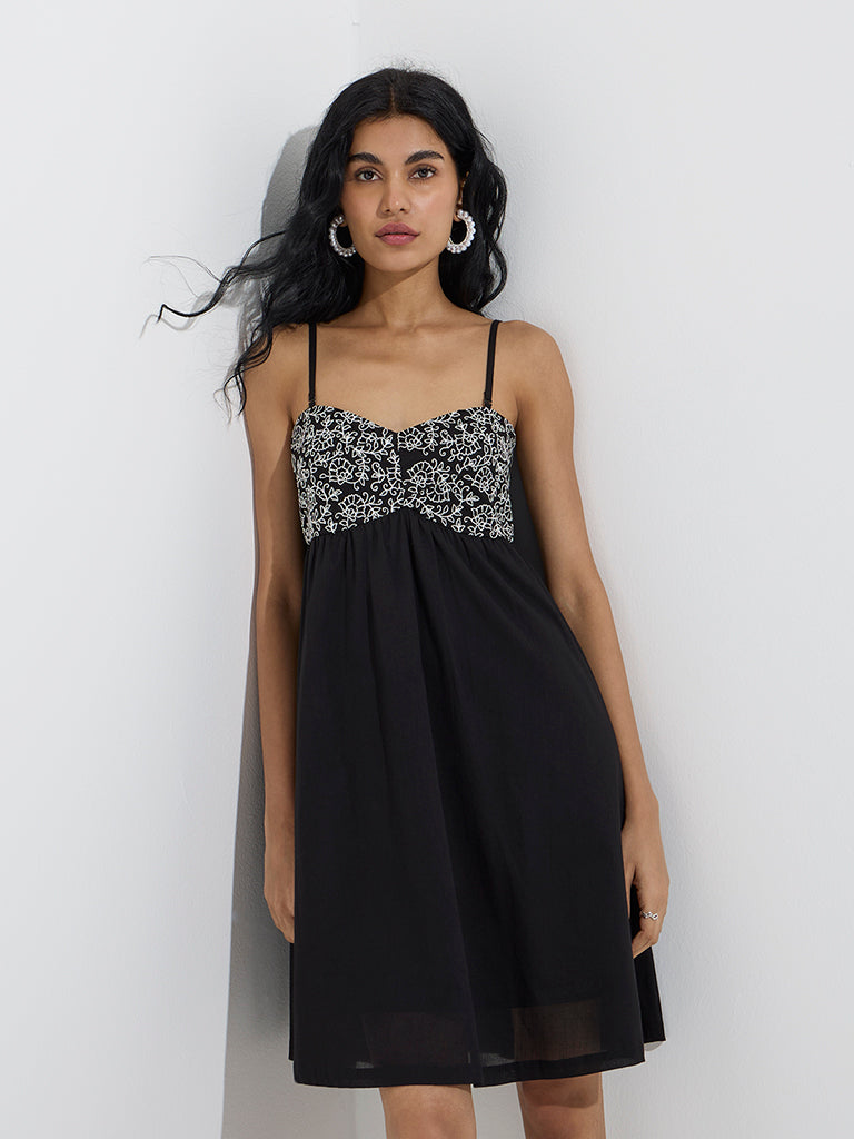 Bombay Paisley Black Floral Design Cotton A-Line Dress